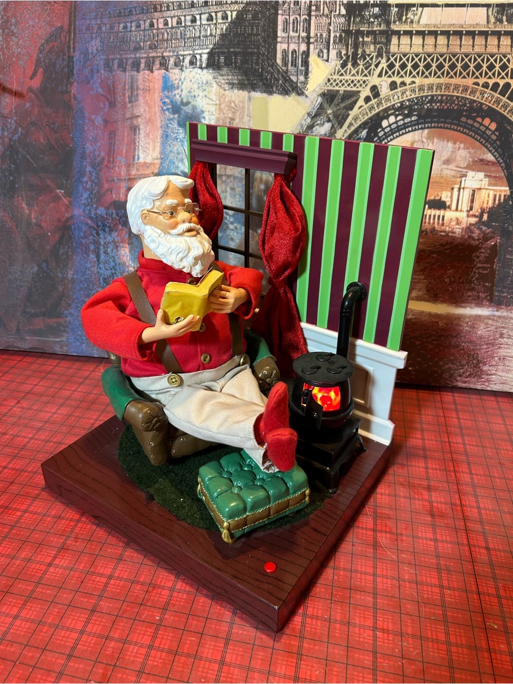 Vintage Gemmy Animated Santa Claus Singing Christmas Figurine